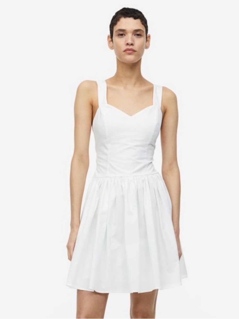 NWOT H&M White Sleeveless Sweetheart Neck Mini Dress